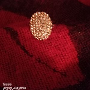 Gorgeous sparkle womans ring